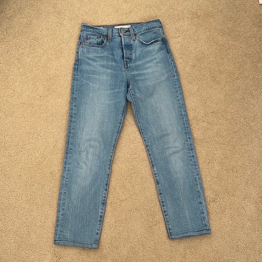 Levi’s Wedgie Straight Jean Cropped Petite Sz 24 Short